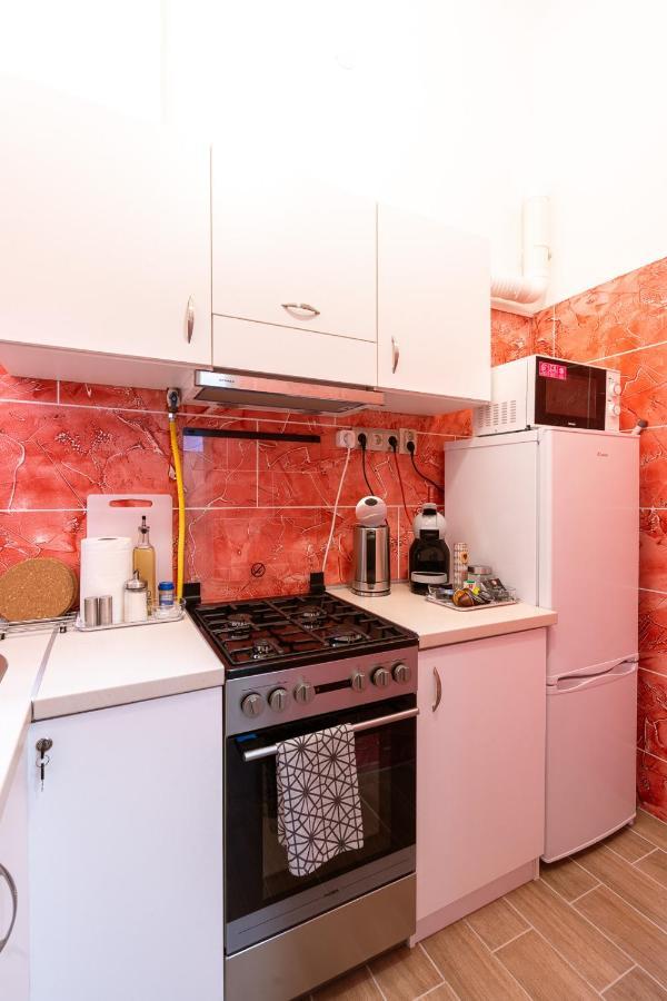 Stylish Modern Apartment Next To New York Cafe Будапеща Екстериор снимка